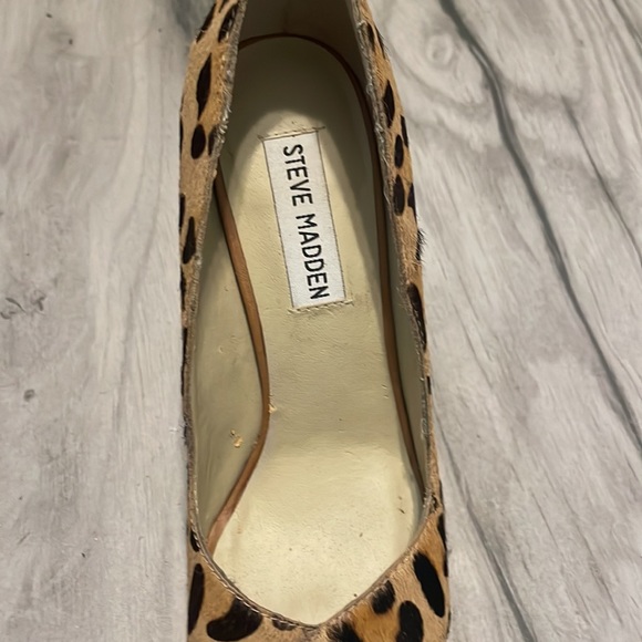 Steve Madden leopard peekaboo heels - Picture 7 of 9